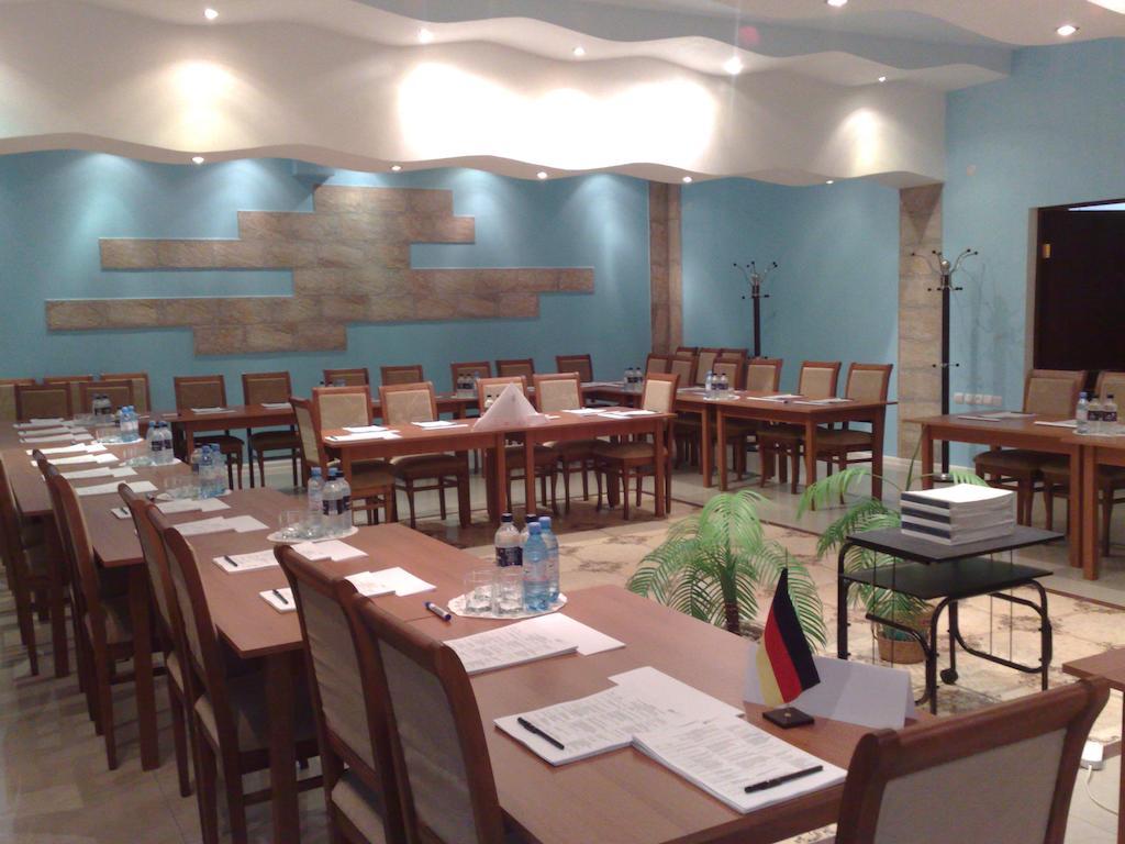 Vayk Hotel Екстериор снимка