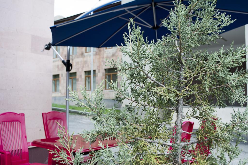 Vayk Hotel Екстериор снимка