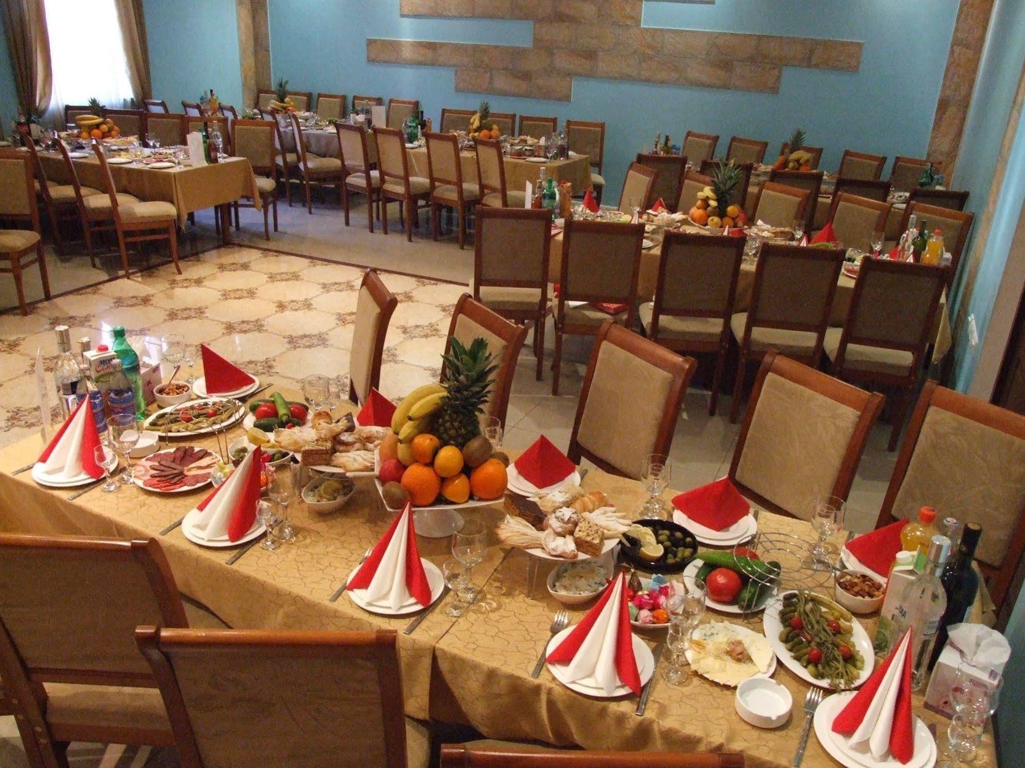 Vayk Hotel Екстериор снимка
