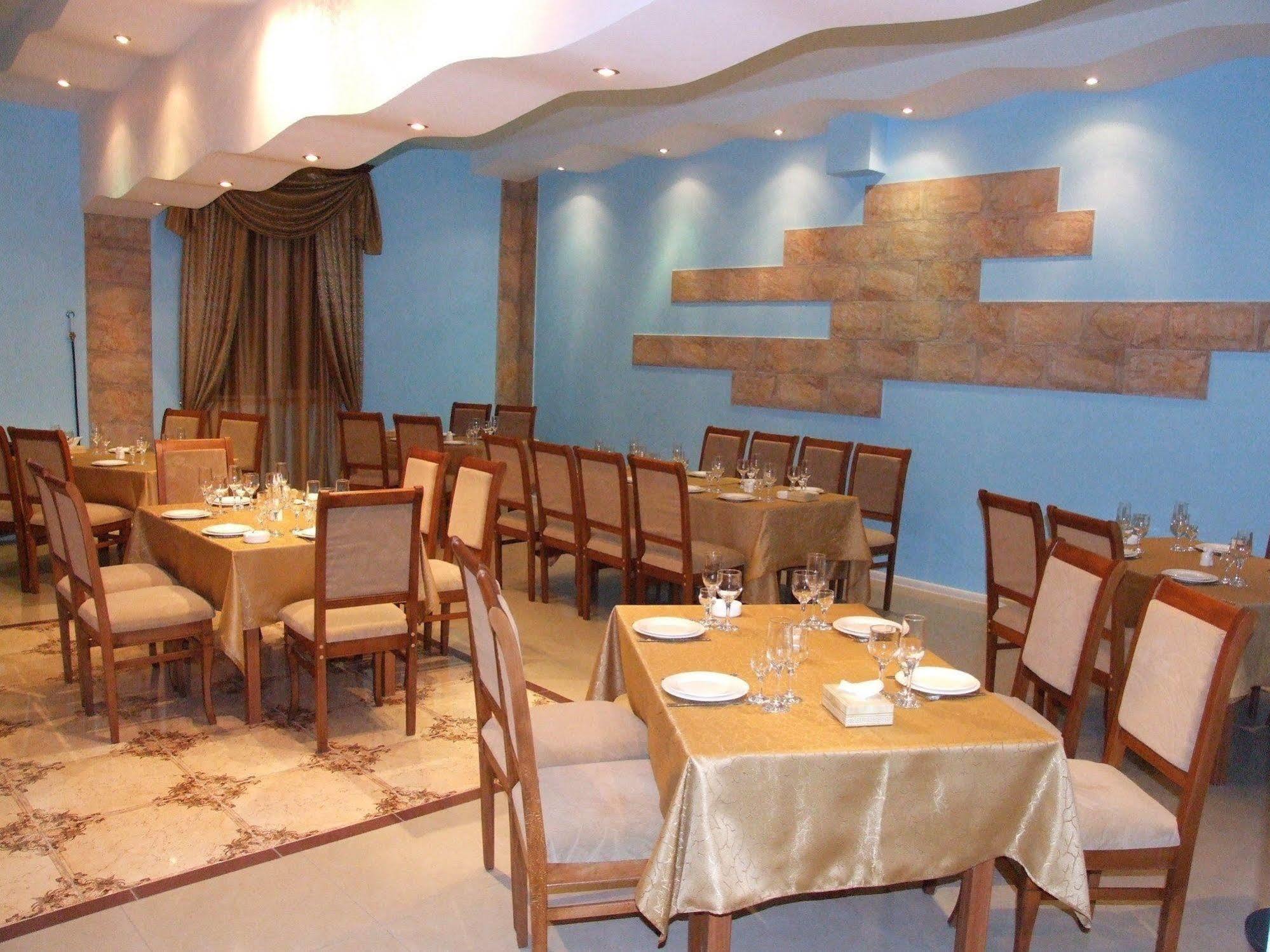 Vayk Hotel Екстериор снимка