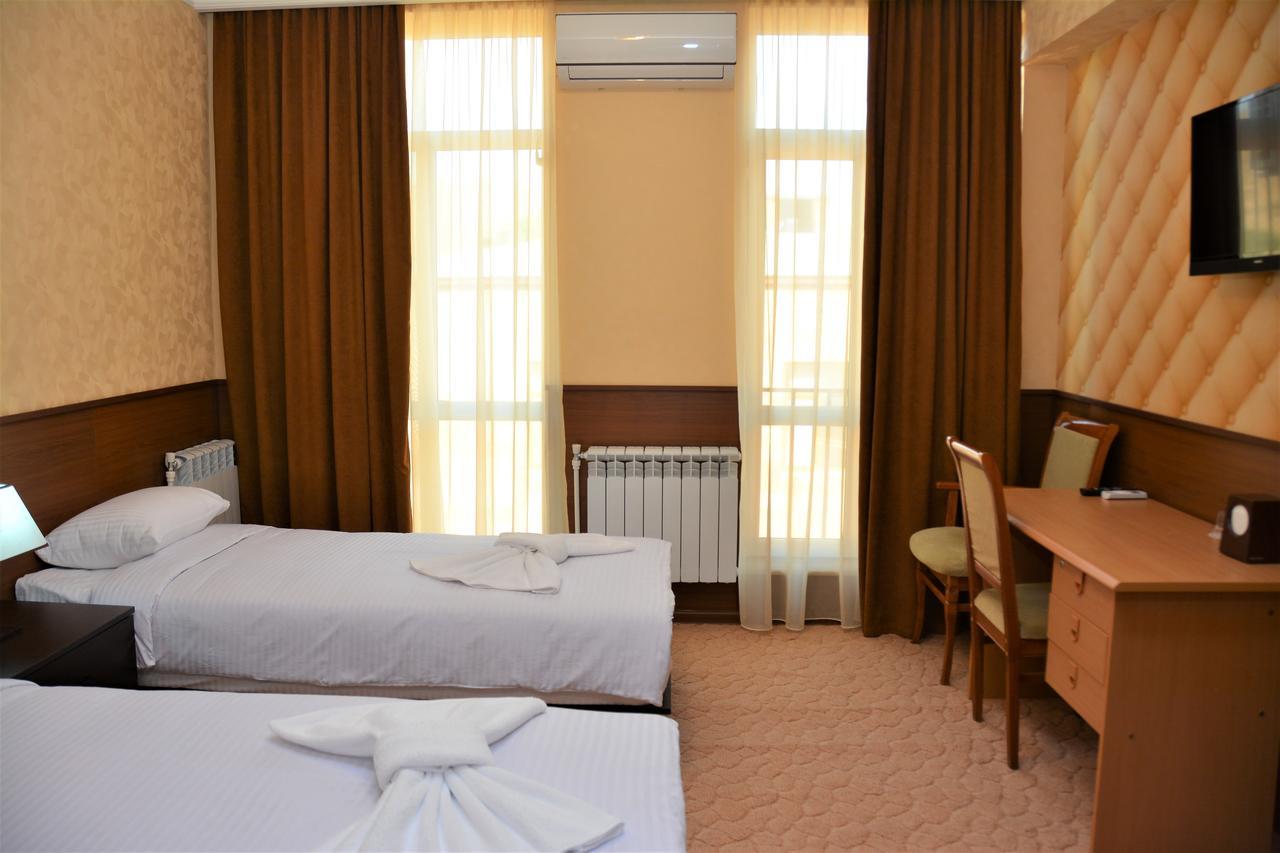 Vayk Hotel Екстериор снимка
