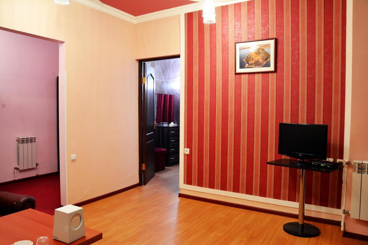 Vayk Hotel Екстериор снимка