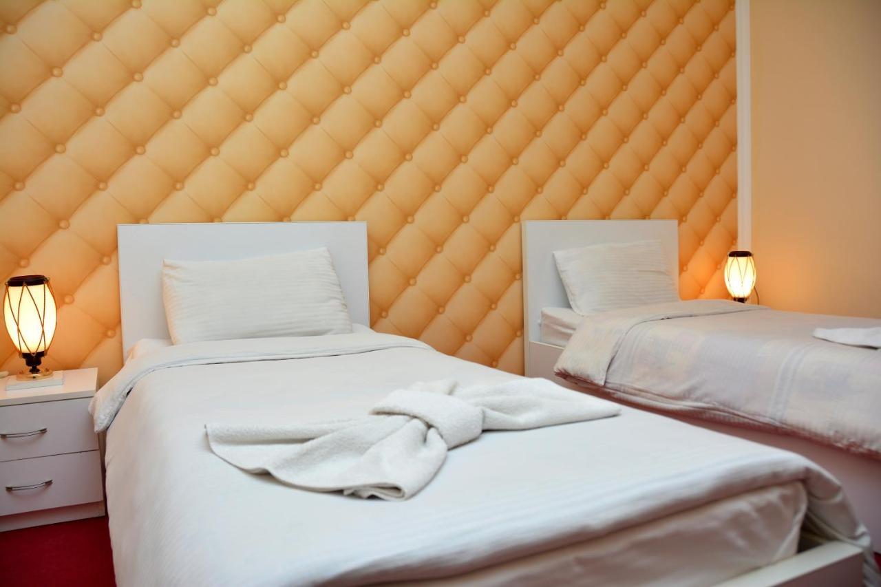 Vayk Hotel Екстериор снимка
