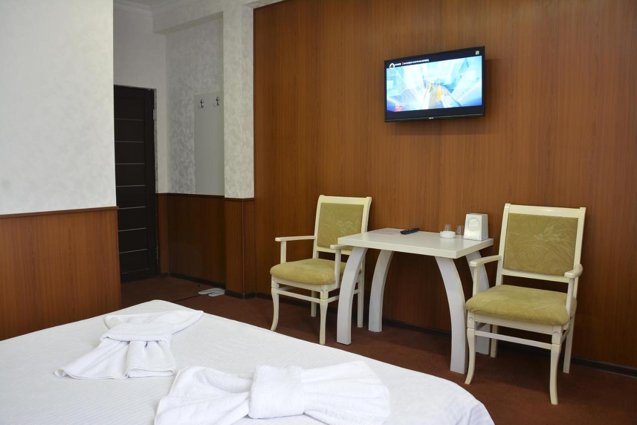 Vayk Hotel Екстериор снимка