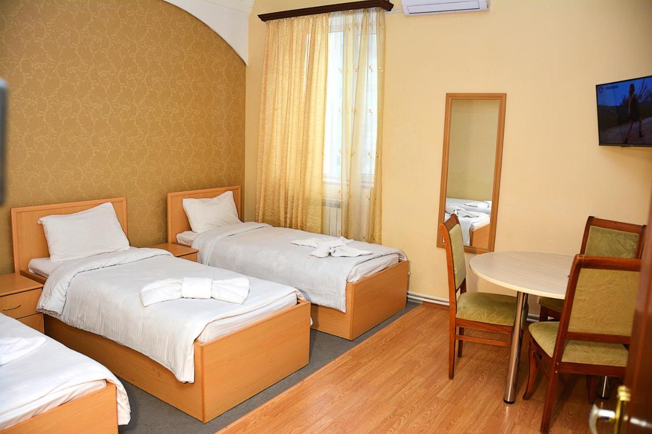 Vayk Hotel Екстериор снимка