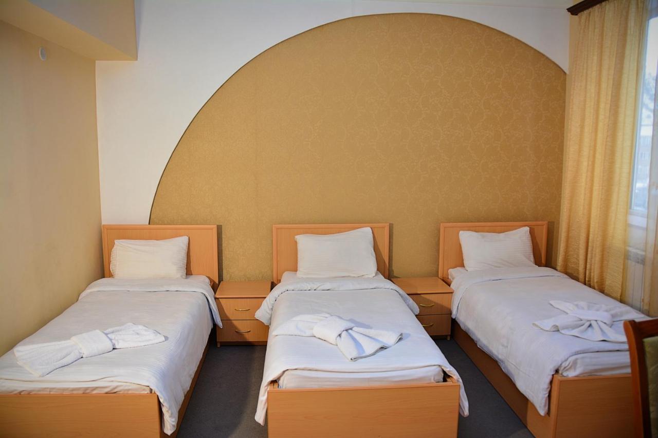 Vayk Hotel Екстериор снимка